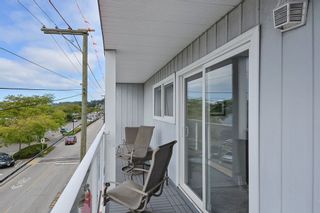 Photo 11: 206 14881 MARINE Drive: White Rock Condo for sale in "Driftwood Arms" (South Surrey White Rock)  : MLS®# R2381349