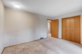 Photo 8: 933 38 Street SW in Calgary: Rosscarrock Full Duplex for sale : MLS®# A1252373