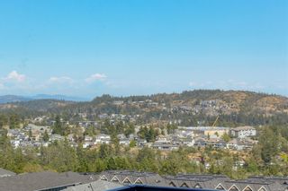 Photo 7: 2540 Sandstone Hts in Langford: La Bear Mountain Row/Townhouse for sale : MLS®# 959923