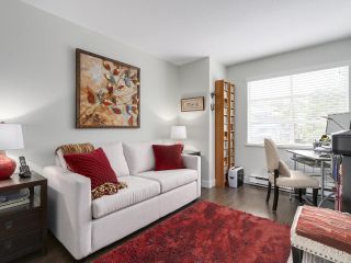 Photo 4: A3 240 W 16th Street in North Vancouver: Central Lonsdale Townhouse  : MLS®# R2178079