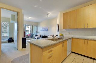 Photo 8: 804 7388 SANDBORNE Avenue in Burnaby: South Slope Condo for sale (Burnaby South)  : MLS®# R2733608