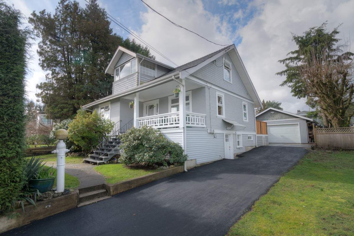 Main Photo: 227 RICHMOND Street in New Westminster: The Heights NW House for sale in "THE HEIGHTS" : MLS®# R2044164