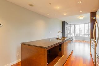 Photo 4: 906 1005 BEACH Avenue in Vancouver: West End VW Condo for sale (Vancouver West)  : MLS®# R2819912