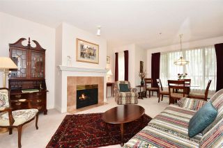 Photo 3: 301 3621 W 26TH Avenue in Vancouver: Dunbar Condo for sale in "DUNBAR HOUSE" (Vancouver West)  : MLS®# R2275235