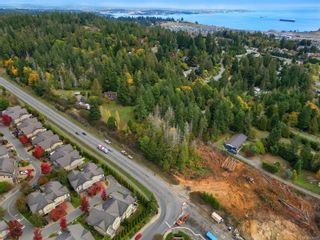 Photo 2: 567 Windthrop Rd in Colwood: Co Latoria Land for sale : MLS®# 946371