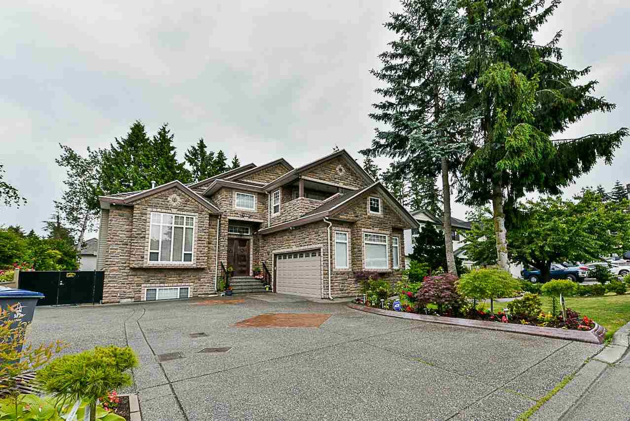 Main Photo: 7692 147 Street in Surrey: East Newton House for sale : MLS®# R2329515