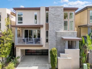 Main Photo: Townhouse for sale : 3 bedrooms : 8347 Summit Way in San Diego