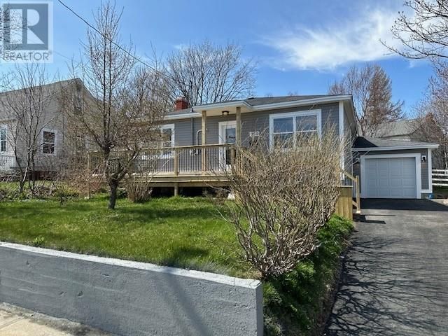 Main Photo: 380 Hamilton Avenue Extension in St. John's: House for sale : MLS®# 1258598