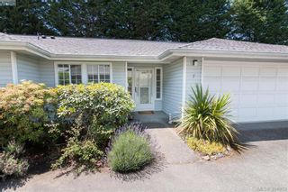 Photo 1: 7 3966 Cedar Hill Cross Rd in VICTORIA: SE Maplewood Row/Townhouse for sale (Saanich East)  : MLS®# 791628