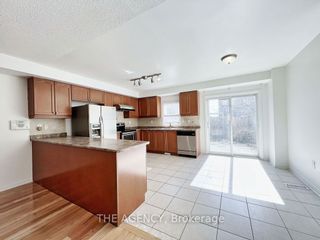 Photo 18: 616 Candlestick Circle in Mississauga: Hurontario House (3-Storey) for sale : MLS®# W8198590