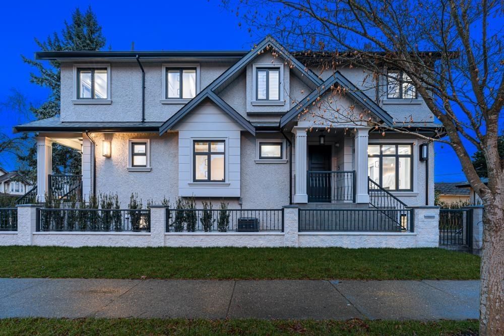 Main Photo: 3736 MACDONALD Street in Vancouver: Arbutus 1/2 Duplex for sale (Vancouver West)  : MLS®# R2785667