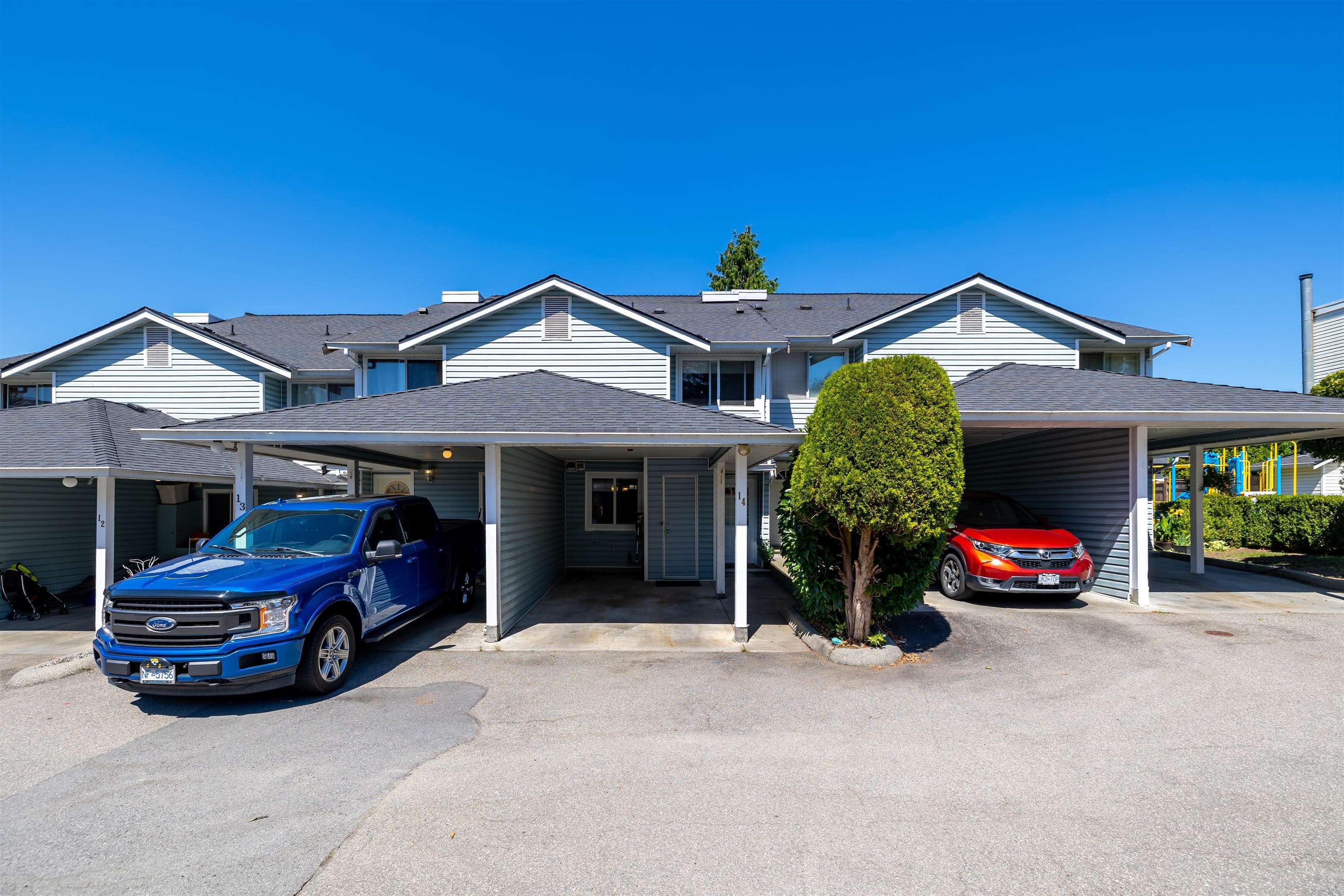 Main Photo: 14 22411 124 Avenue in Maple Ridge: East Central Townhouse for sale : MLS®# R2713992