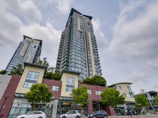 Photo 1: 2804 2225 HOLDOM Avenue in Burnaby: Central BN Condo for sale in "LEGACY TOWER 1" (Burnaby North)  : MLS®# R2071147