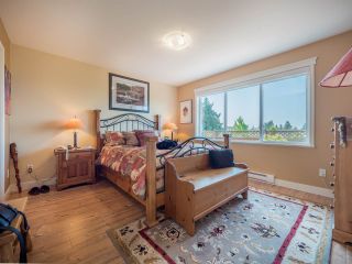 Photo 9: 5708 EMILY Way in Sechelt: Sechelt District House for sale in "Cascade Heights" (Sunshine Coast)  : MLS®# R2375543