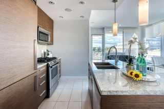 Photo 5: 505 2528 MAPLE Street in Vancouver: Kitsilano Condo for sale in "The Pulse" (Vancouver West)  : MLS®# R2511857