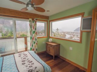 Photo 8: 1005 PANORAMA Place in Squamish: Hospital Hill House for sale in "Hospital Hill" : MLS®# R2442448