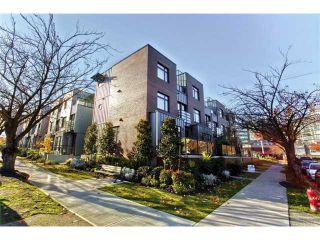 Photo 1: 458 E 11TH Avenue in Vancouver: Mount Pleasant VE Townhouse for sale in "THE BLOCK" (Vancouver East)  : MLS®# V858188