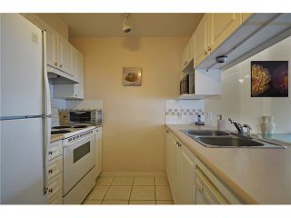Photo 5: 204 929 W 16TH Avenue in Vancouver: Fairview VW Condo for sale in "OAKVIEW GARDENS" (Vancouver West)  : MLS®# V938331