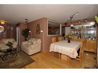 Photo 9: 3307 48 Street NE in Calgary: Whitehorn House for sale : MLS®# C4003900