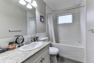 Photo 2: 5455 48A Avenue in Ladner: Hawthorne House for sale : MLS®# R2312020