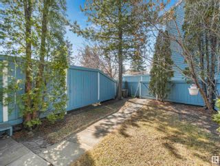 Photo 34: 1052 106 Street in Edmonton: Zone 16 Townhouse for sale : MLS®# E4382825