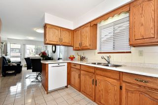 Photo 9: 2860 CHARLES Street in Vancouver: Renfrew VE House for sale (Vancouver East)  : MLS®# R2371682