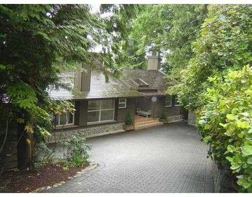 Main Photo: 912 ESQUIMALT Avenue in West Vancouver: Ambleside Home for sale ()  : MLS®# V659544