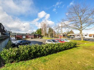 Photo 4: 250 E Island Hwy in PARKSVILLE: PQ Parksville Mixed Use for sale (Parksville/Qualicum)  : MLS®# 722524