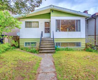 Photo 1: 2220 E 53RD Avenue in Vancouver: Killarney VE House for sale in "Killarney" (Vancouver East)  : MLS®# R2265578