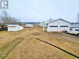 Photo 3: 1002 MAPLE HEIGHTS ROAD in Quesnel: House for sale : MLS®# R2863932