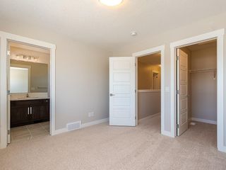 Photo 11: 33 SKYVIEW Parade NE in Calgary: Skyview Ranch Row/Townhouse for sale : MLS®# C4296504