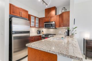 Photo 2: 303 1468 ST. ANDREWS Avenue in North Vancouver: Central Lonsdale Condo for sale in "AVONDALE" : MLS®# R2092586