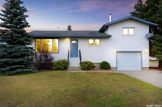 Main Photo: 10 Poplar Place in Lanigan: Residential for sale : MLS®# SK916043