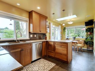 Photo 9: 7785 Scohon Dr in Central Saanich: CS Saanichton House for sale : MLS®# 901299