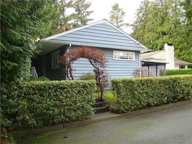 Main Photo: 1050 RIDGEWOOD DR in North Vancouver: Edgemont House for sale : MLS®# V1099627