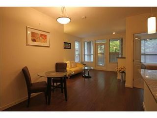Photo 3: 112 2484 WILSON Ave in Port Coquitlam: Central Pt Coquitlam Home for sale ()  : MLS®# V919803