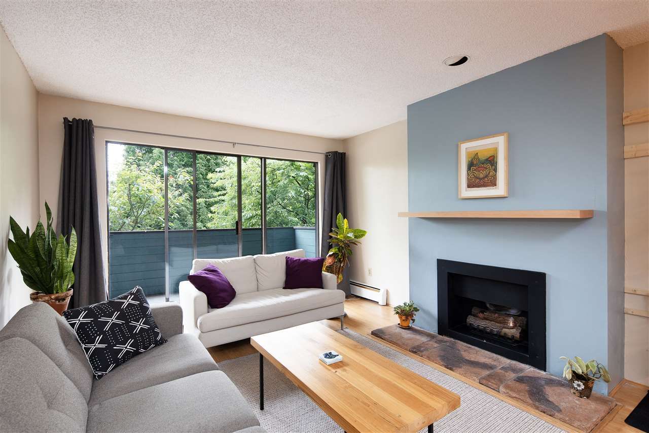 Main Photo: 208 1516 CHARLES Street in Vancouver: Grandview Woodland Condo for sale in "Garden Terrace" (Vancouver East)  : MLS®# R2464905