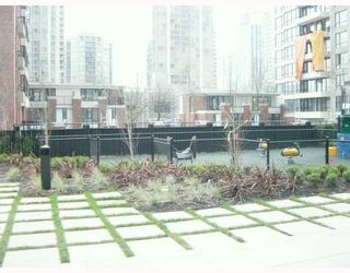 Photo 3: 903 928 HOMER Street in Vancouver: Downtown VW Condo for sale in "YALETOWNPARK TOWER 1" (Vancouver West)  : MLS®# V718427