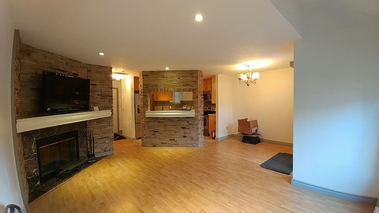 Photo 2: Photos: 25 98 BEGIN Street in Coquitlam: Maillardville Townhouse for sale in "LE PARC" : MLS®# R2143741