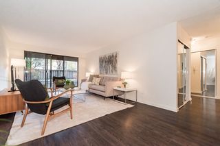 Photo 2: 103 2424 CYPRESS Street in Vancouver: Kitsilano Condo for sale in "CYPRESS PLACE" (Vancouver West)  : MLS®# R2122519