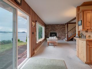 Photo 12: 727 GOWER POINT Road in Gibsons: Gibsons & Area House for sale in "Bay Area" (Sunshine Coast)  : MLS®# R2757475