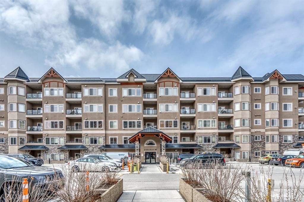 Main Photo: 114 10 Discovery Ridge Close SW in Calgary: Discovery Ridge Apartment for sale : MLS®# A1207867