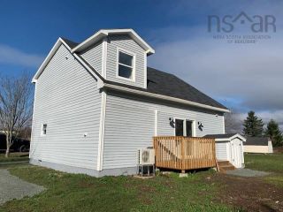 Photo 2: 474 Mountville Road in Mountville: 108-Rural Pictou County Residential for sale (Northern Region)  : MLS®# 202225741