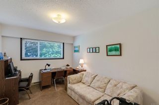Photo 17: 302 2286 Henry Ave in Sidney: Si Sidney North-East Condo for sale : MLS®# 916772