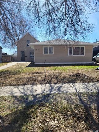 Photo 1: 247 High Street East in Moose Jaw: Central MJ Residential for sale : MLS®# SK923522