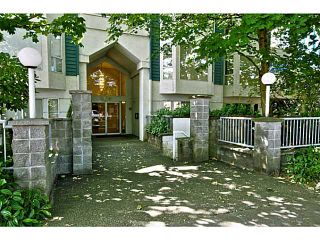 Photo 15: # 402 3720 W 8TH AV in Vancouver: Point Grey Condo for sale in "HIGHBURY PLACE" (Vancouver West)  : MLS®# V1018375