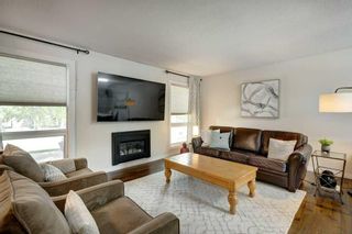 Photo 2: 455 Cantrell Drive SW in Calgary: Canyon Meadows Detached for sale : MLS®# A2056393
