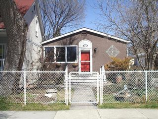 Photo 2: 117 Vivian Avenue in Winnipeg: St Vital Residential for sale (2D)  : MLS®# 202005186