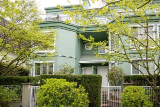 Main Photo: 258 W 4TH Street in North Vancouver: Lower Lonsdale Townhouse for sale : MLS®# R2691890