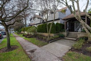 Photo 5: 205 250 E 11TH Street in North Vancouver: Central Lonsdale Townhouse for sale in "Easthill" : MLS®# R2646131